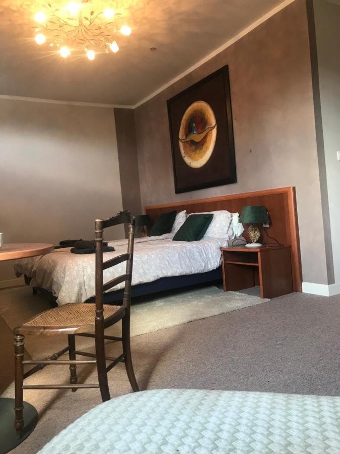 Moon River Chambre D'Hote Сен-Жуниен Екстериор снимка